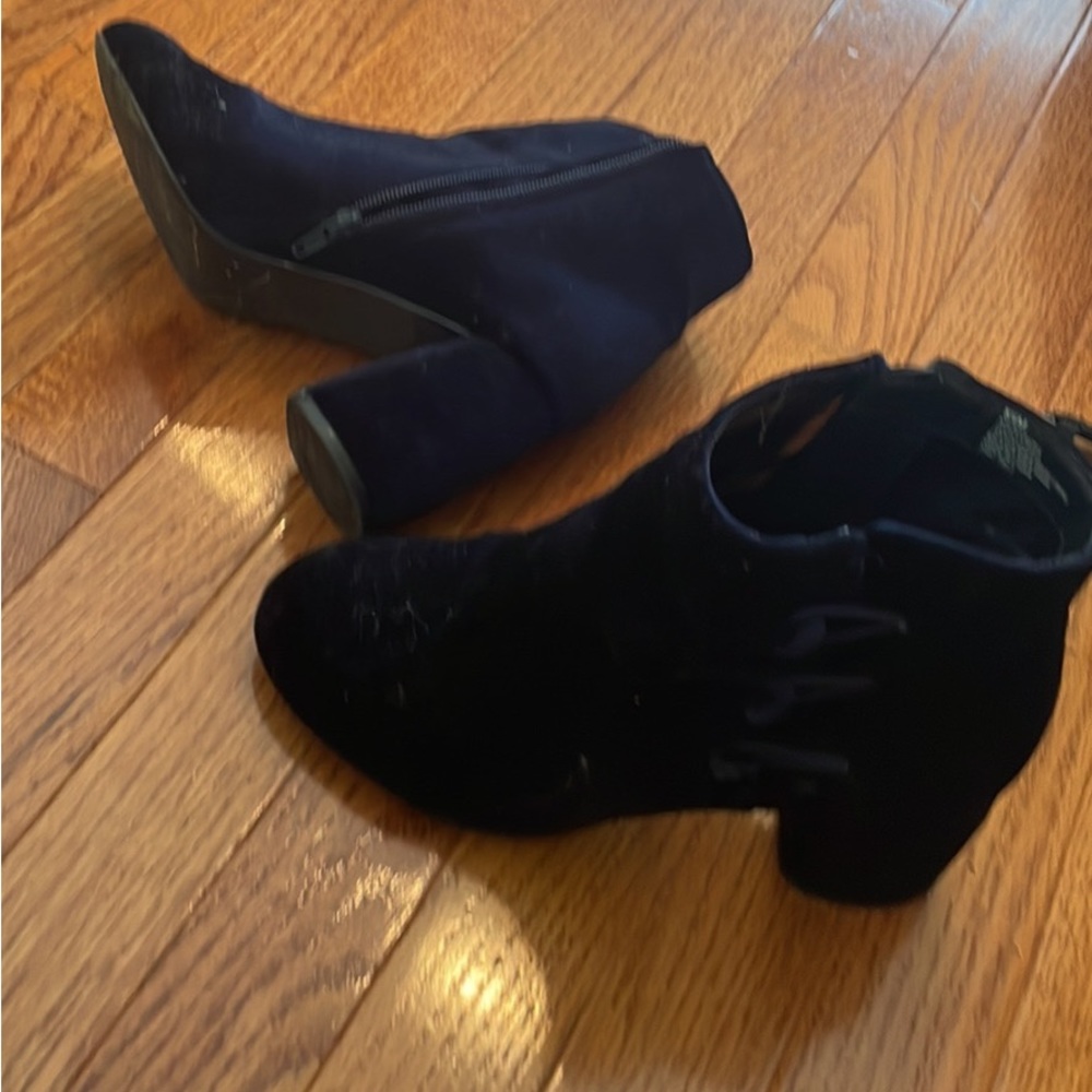 Velvet bootie shoes for women